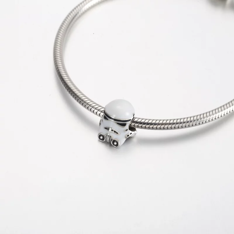 (image pour) Charm Pandora Star Wars™ Stormtrooper™ - 791454C01 - Afficher 5