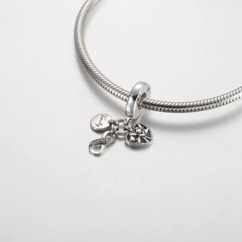 (image pour) Charm Triple Suspendu Infini Famille Pandora - 792201C01 - Afficher 4