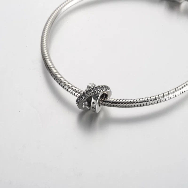 (image pour) Charme Logo Pandora, Pavé et Perles - 792317C01 - Afficher 5