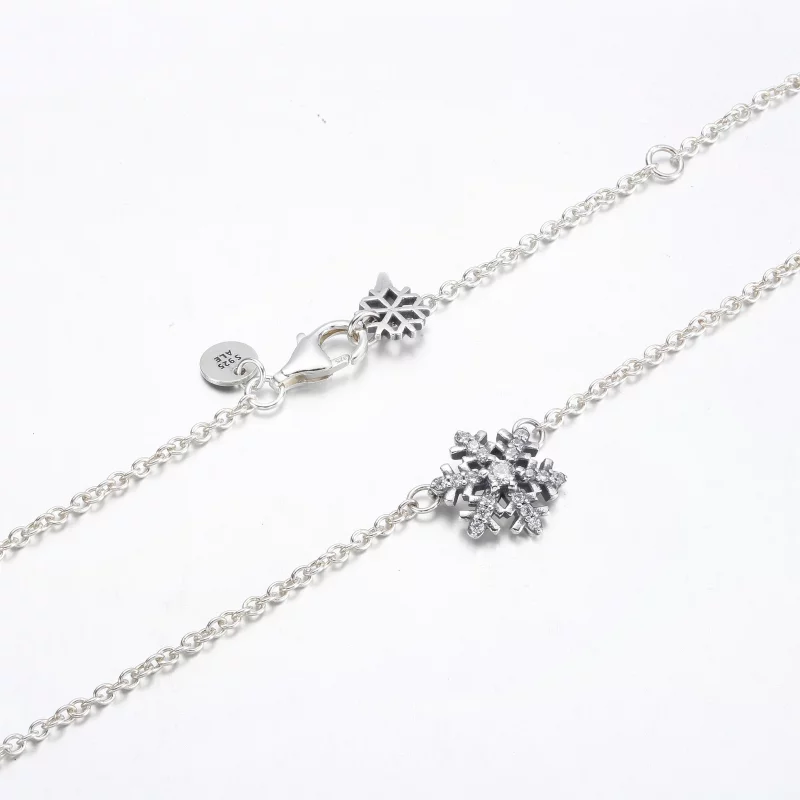 (image pour) Collier Pendentif Flocon de Neige Étincelant Pandora - 392371C01 - Afficher 5