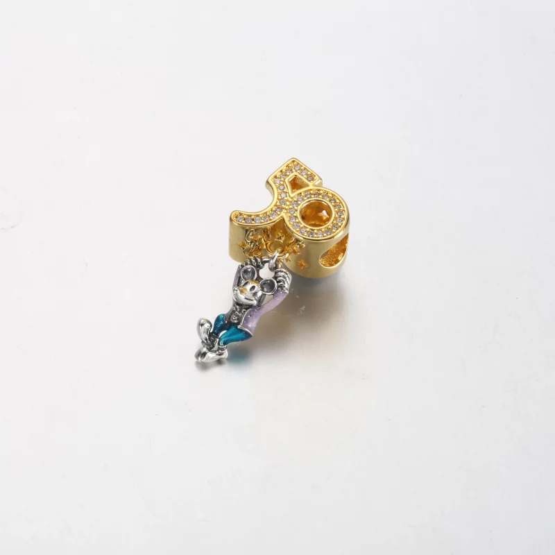 (image pour) Pandora Disney Parks Mickey Mouse 50e Anniversaire Charme Pendentif - 769597C01 - Afficher 2