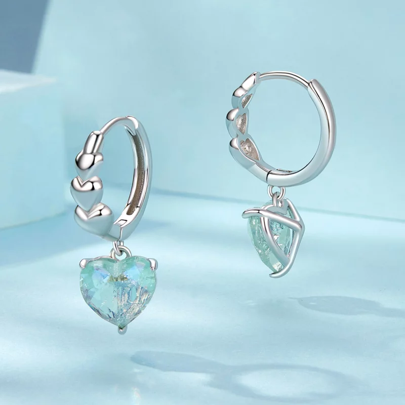 (image pour) Boucles d'oreilles en forme de cœur en zirconium bleu vert glacé style PANDORA - - Afficher 3