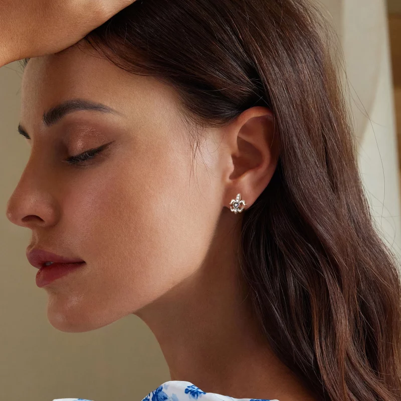 (image pour) PANDORA Style Vintage Iris Stud Earrings - BSE968 - Afficher 6