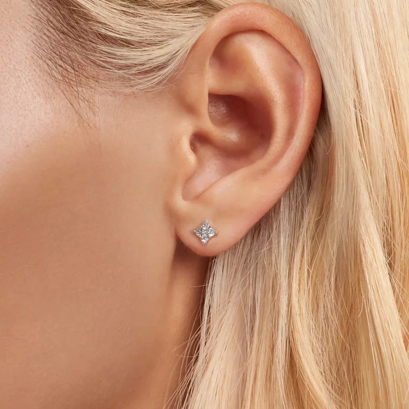 (image pour) Boucles d'oreilles PANDORA Style trèfle à quatre feuilles en moissanite (avec un - Afficher 5