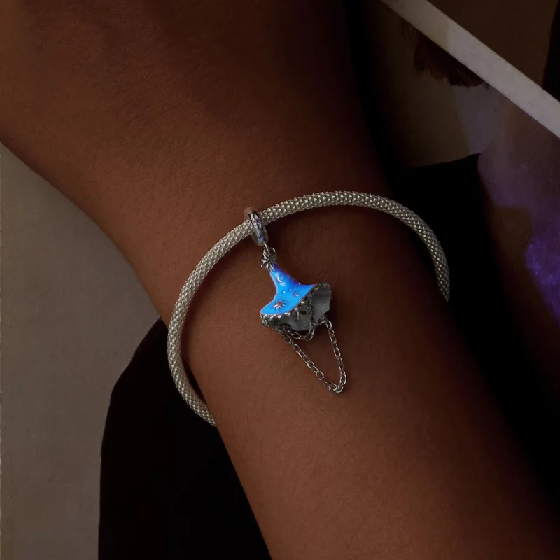 (image pour) Charme Pendent Chapeau de Sorcière Luminescent Style PANDORA - SCC2894 - Afficher 8