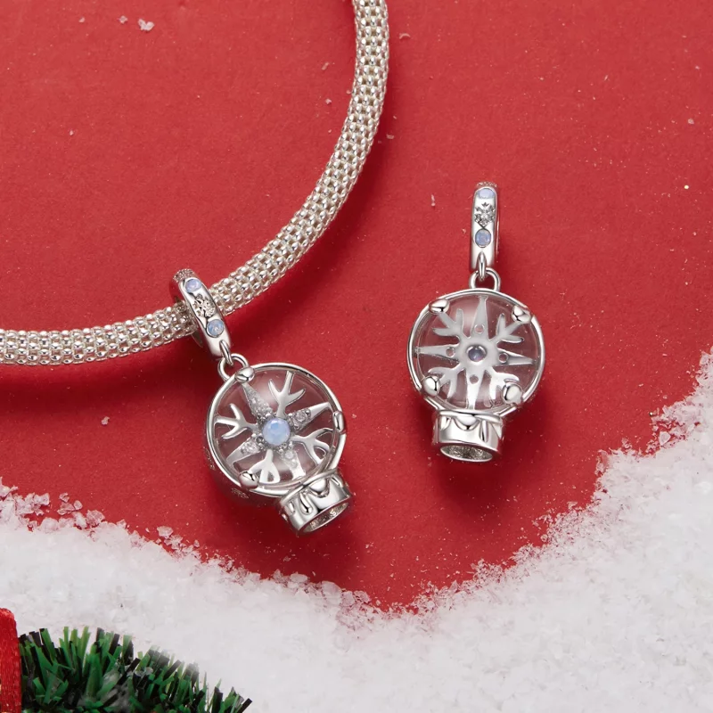 (image pour) Pendent Boule de Cristal Flocon de Neige de Noël PANDORA Style - SCC2917 - Afficher 4