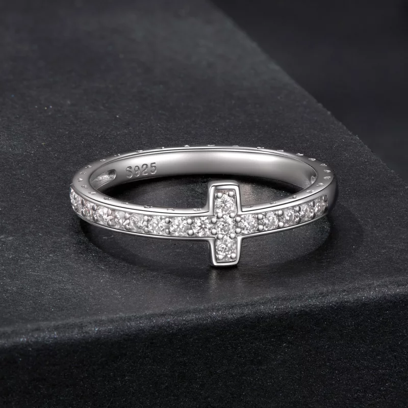 (image pour) Bague Croix en Moissanite en Argent 925 Plaqué Platine et Certificat Style Pando - Afficher 3