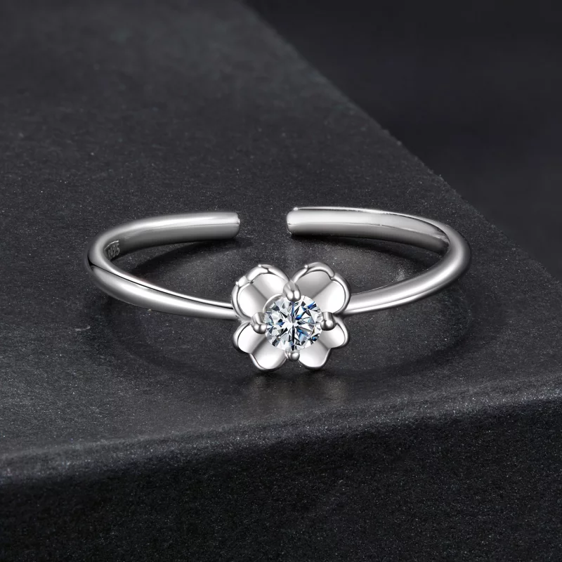 (image pour) Bague Ouverte Trèfle à Quatre Feuilles en Moissanite en Argent 925 Plaquée Plati - Afficher 3