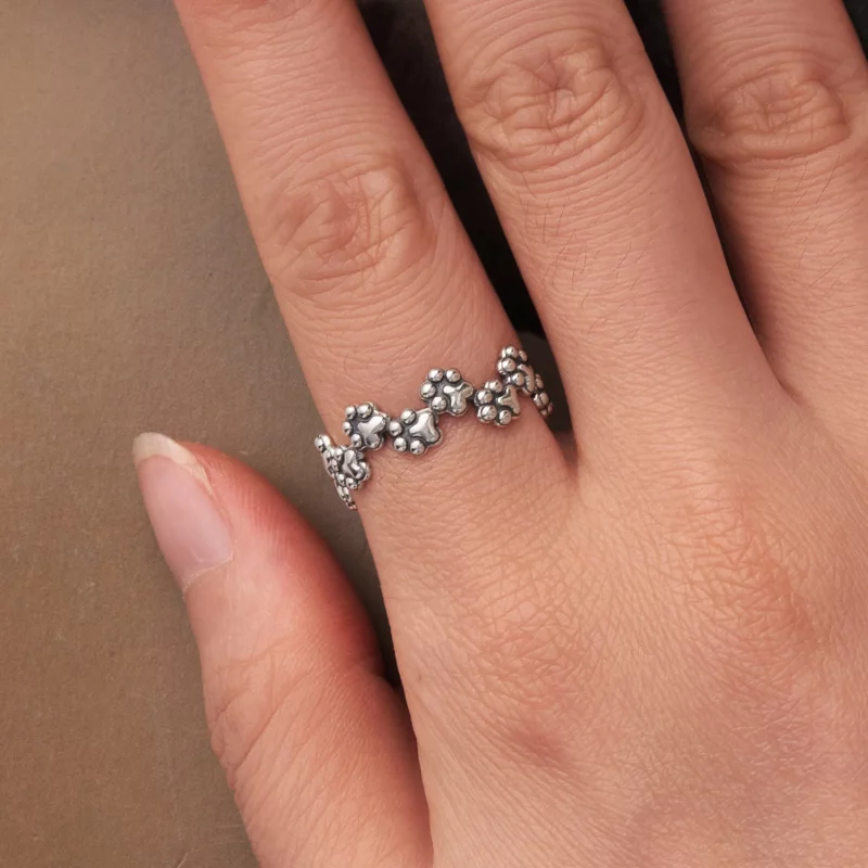 (image pour) Bague Pandora Style en argent 925 avec empreinte de patte et finition oxydée - S - Afficher 4