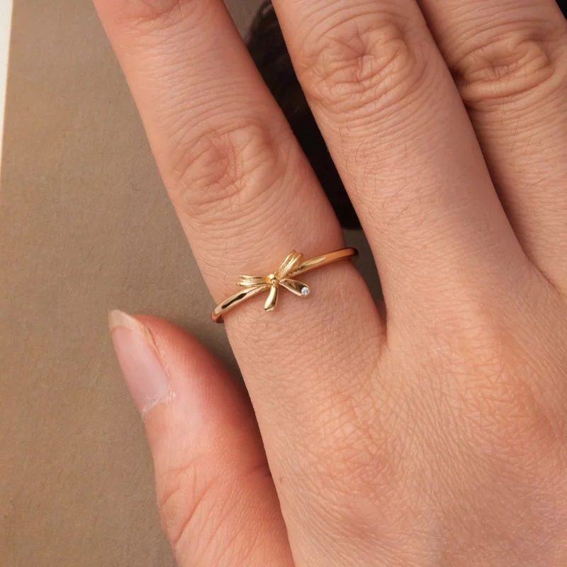 (image pour) Bague unie à nœud papillon en argent 925 Pandora Style - Zircone plaquée or ajus - Afficher 7