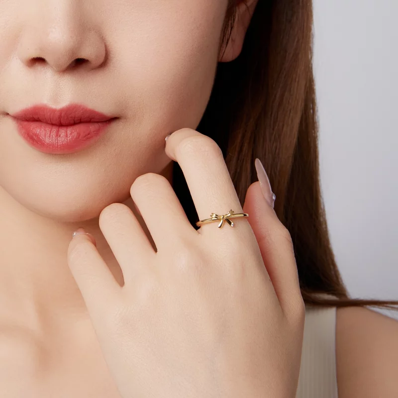(image pour) Bague unie à nœud papillon en argent 925 Pandora Style - Zircone plaquée or ajus - Afficher 12