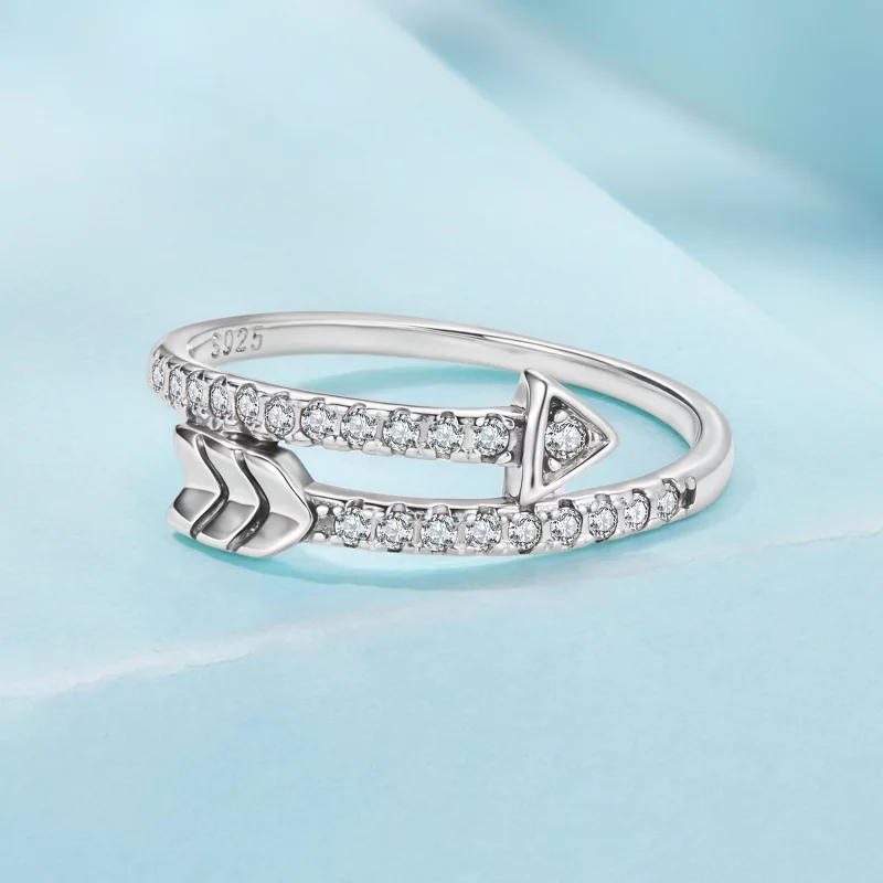 (image pour) Bague Flèche Pavée Pandora en Argent 925 Oxydé avec Zircone Complète et Ajustabl - Afficher 6