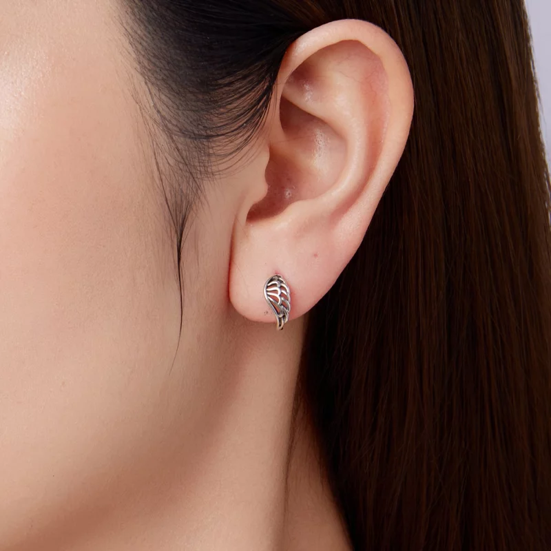 (image pour) Boucles d'oreilles Huggie Ailes en Argent Sterling Pandora avec Finition Oxydée - Afficher 9