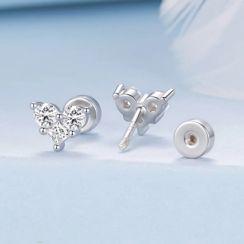 (image pour) Boucles d'oreilles à clous en forme de cœur en argent 925 plaqué platine avec zi - Afficher 2