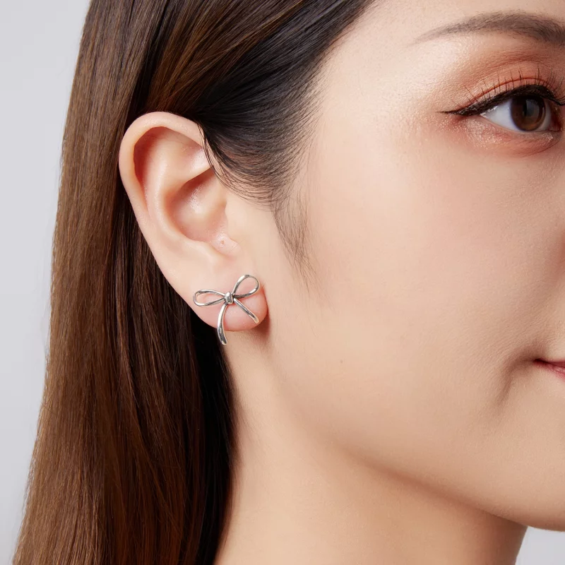 (image pour) Boucles d'oreilles à clous Nœud Papillon en argent 925 oxydé Pandora Style - SCE - Afficher 10