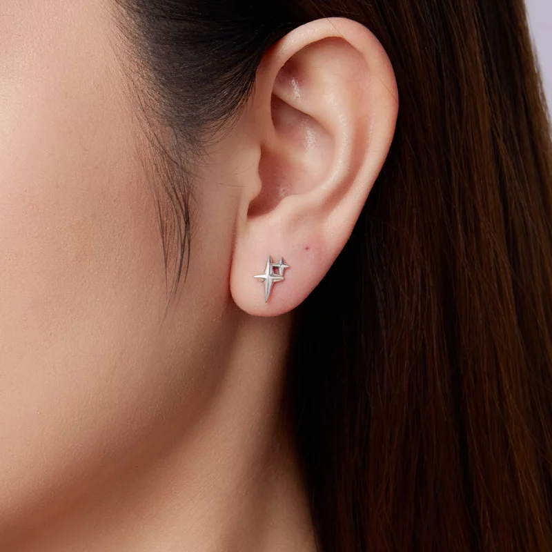 (image pour) Boucles d'oreilles clous Starlight en argent 925 de Pandora avec finition oxydée - Afficher 9