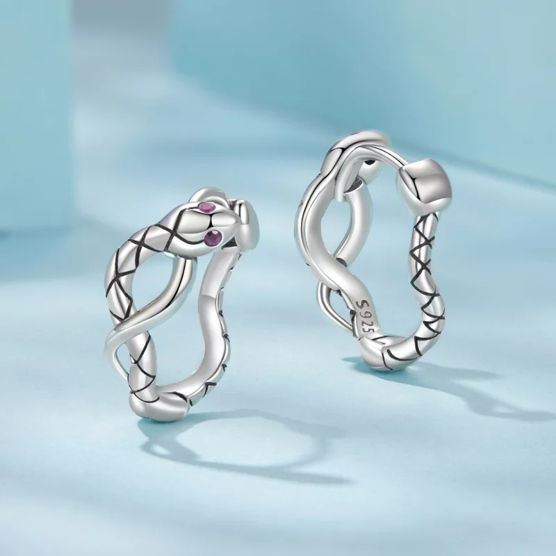 (image pour) Boucles d'oreilles Huggie Serpent en argent sterling Pandora avec zirconium et f - Afficher 3