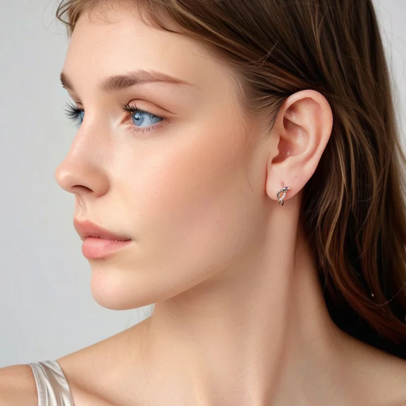 (image pour) Boucles d'oreilles Huggie Serpent en argent sterling Pandora avec zirconium et f - Afficher 8