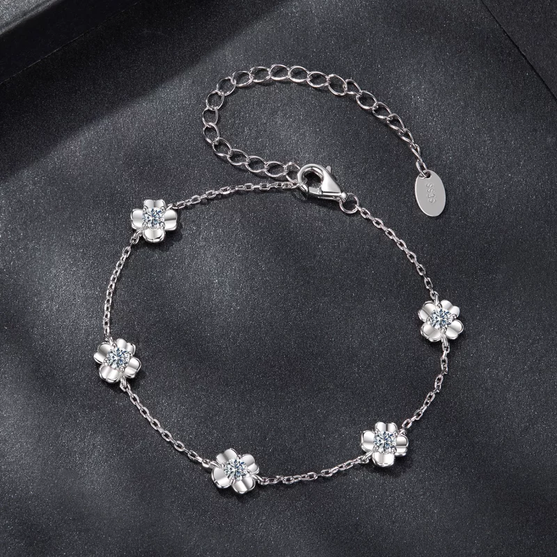 (image pour) Bracelet Trèfle à Quatre Feuilles en Argent Sterling 925 Pandora avec Moissanite - Afficher 3