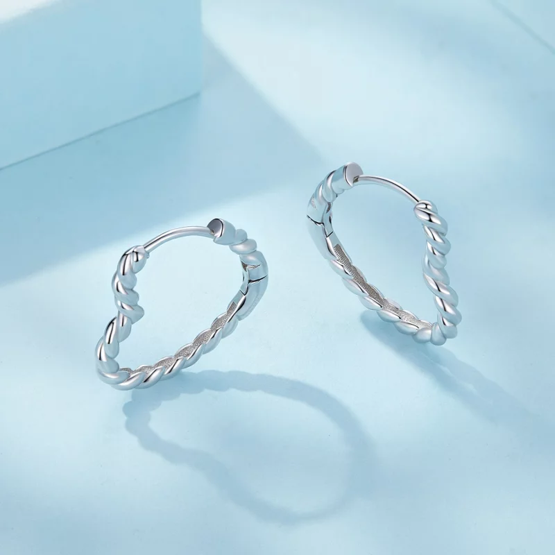(image pour) Boucles d'oreilles à anneaux en forme de cœur de style Pandora - SCE1606 - Afficher 3