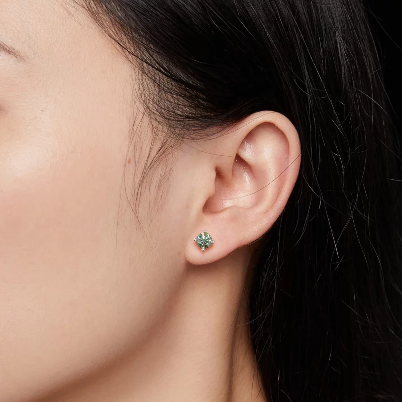 (image pour) Boucles d'oreilles clou en moissanite de style Pandora, 0,5 carat, à quatre grif - Afficher 4