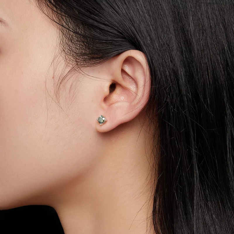 (image pour) Boucles d'oreilles clou en moissanite de style Pandora, 0,5 carat, à quatre grif - Afficher 5