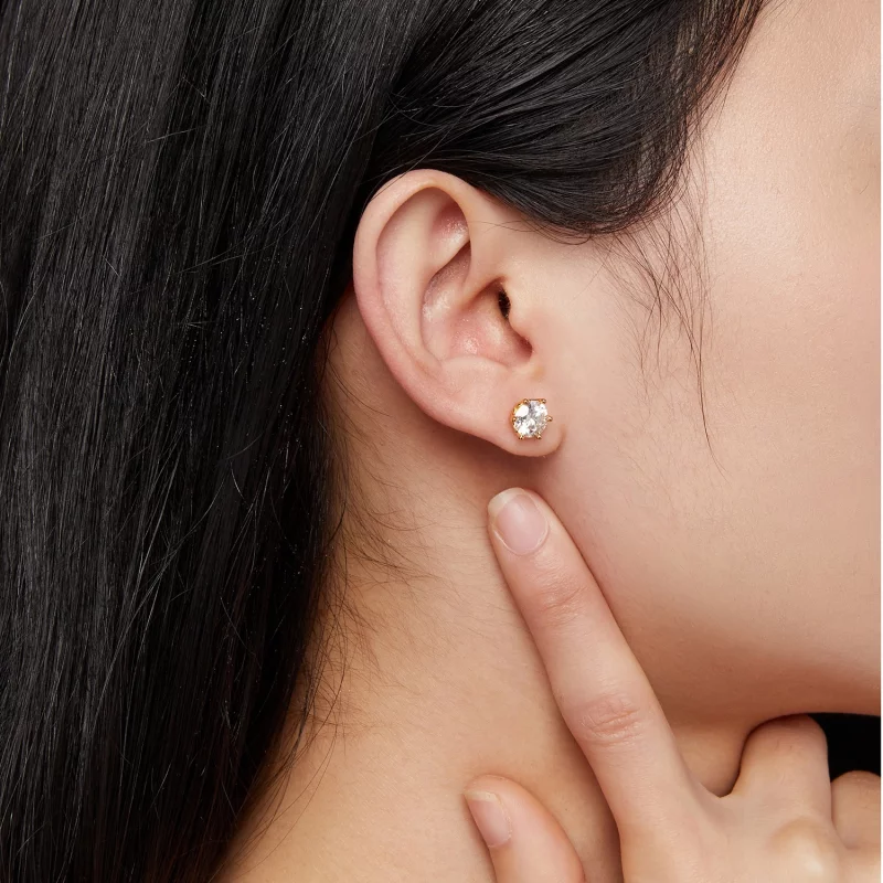 (image pour) Boucles d'oreilles à clous en moissanite plaquées or style Pandora, d'un carat, - Afficher 6