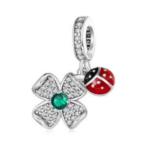 (image pour) Pendentif porte-bonheur à motif de trèfle à quatre feuilles et coccinelle de style Pandora - SCC2523