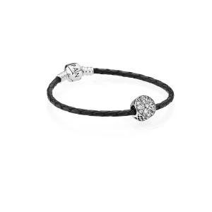 (image pour) PANDORA - Bracelet en Cuir Tressé noir avec flocon de neige - R900163