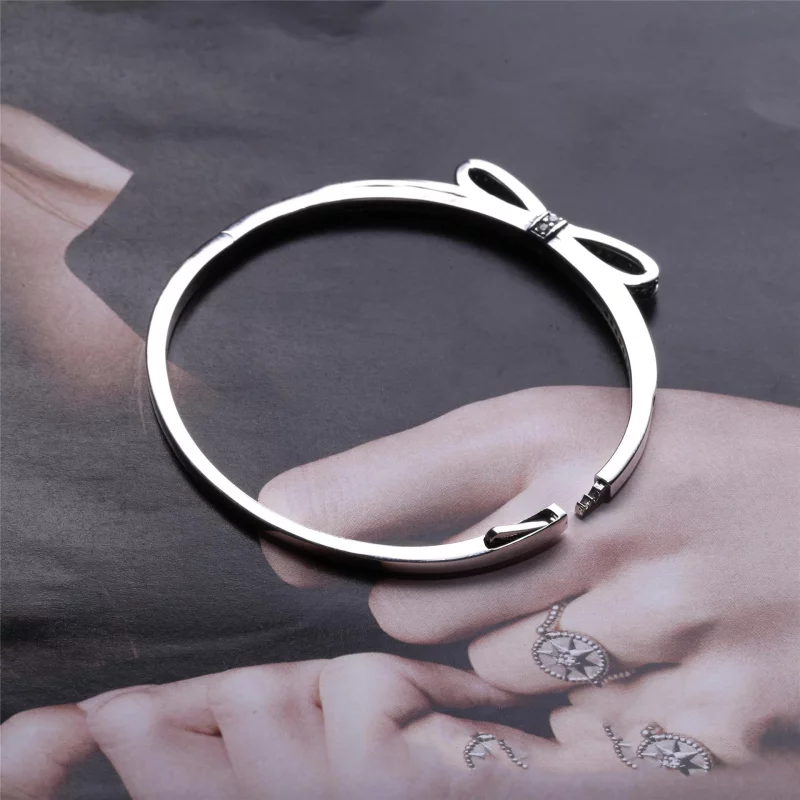 (image pour) PANDORA - Bracelet Jonc Nœud Scintillant - 590536CZ - Afficher 4