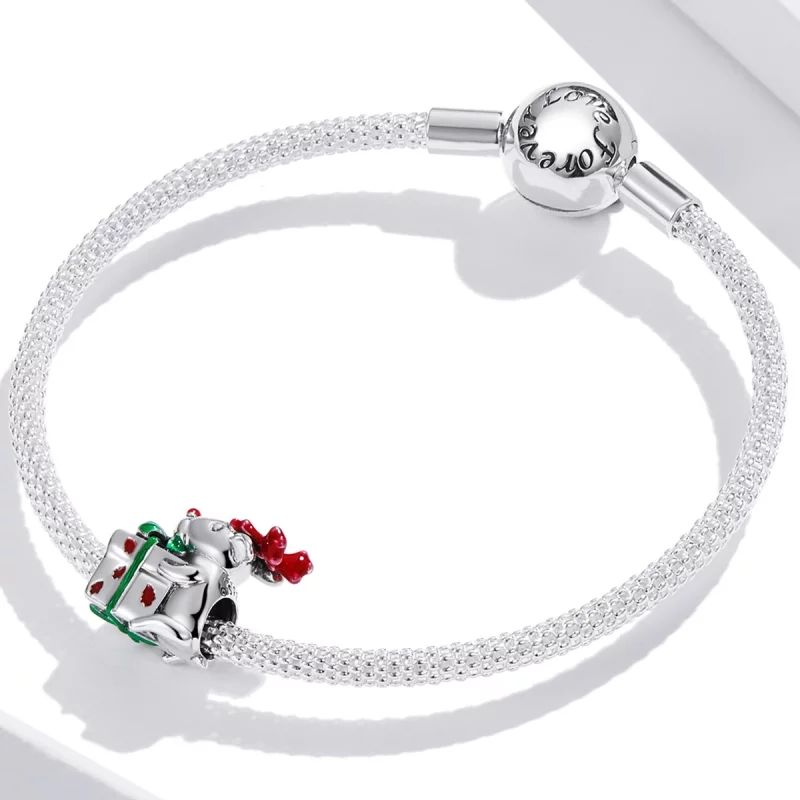 (image pour) Charm en style Pandora avec un renne offrant des cadeaux - BSC540 - Afficher 3