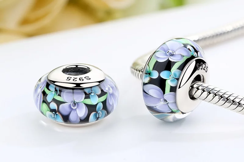 (image pour) Charm en verre de Murano avec des fleurs violettes de style Pandora - SCZ009 - Afficher 7