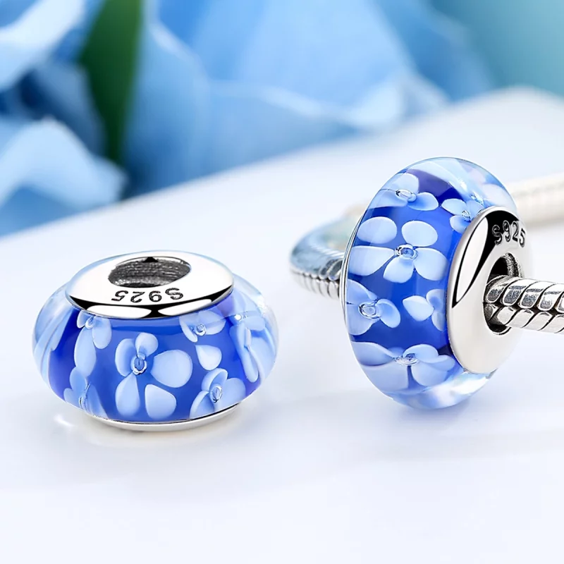 (image pour) Charm Pandora Style en verre de Murano bleu avec des fleurs blanches - SCZ006 - Afficher 4