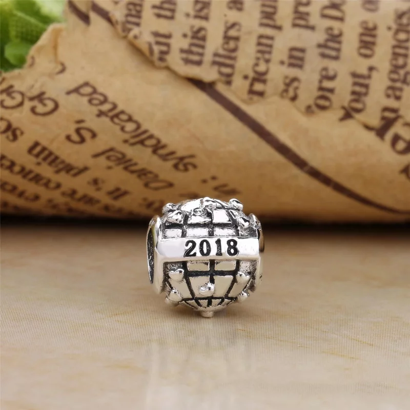 (image pour) Charm Club 2018 PANDORA France - Afficher 2
