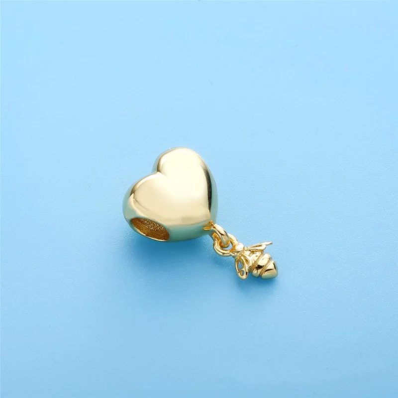(image pour) Charm Cœur et Abeille PANDORA Shine™ - 767022 - Afficher 4