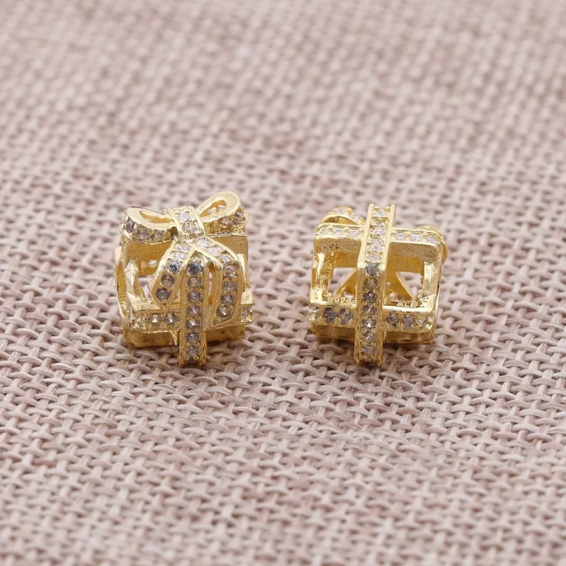 (image pour) Charm Pandora 750839CZ - Charm Cadeau de Noël Ajouré Or Femme - Afficher 2