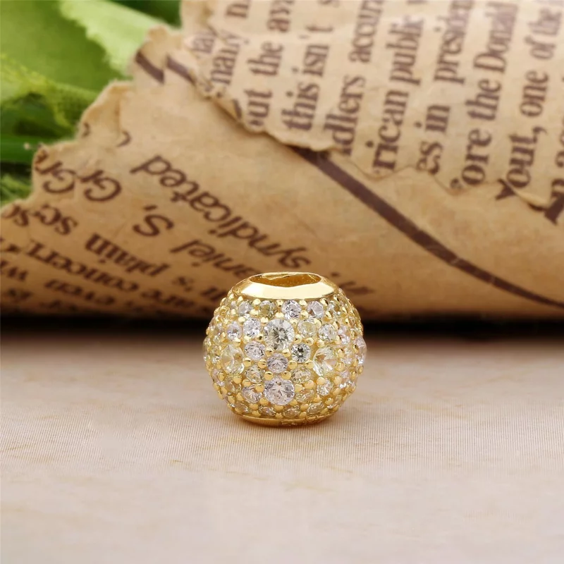 (image pour) Charm Pavé Mélange doré PANDORA Shine™ - 767052CSY - Afficher 3