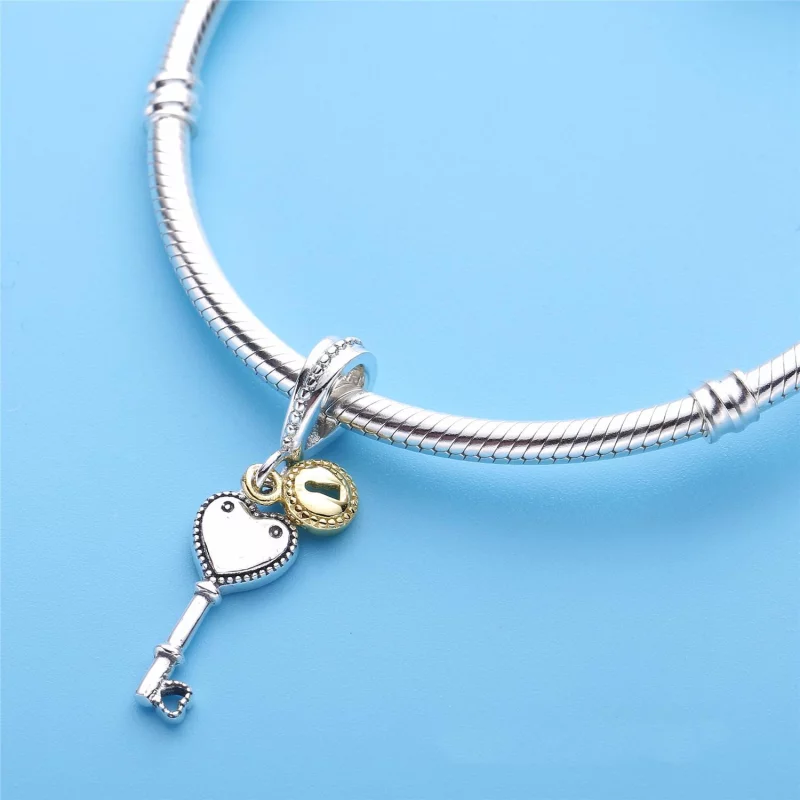 (image pour) Charm pendentif La Clé de mon Cœur PANDORA France - 796593 - Afficher 4
