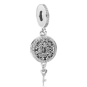 (image pour) Clef de l’Amour Royale, charm pendant PANDORA France - 797660CZ
