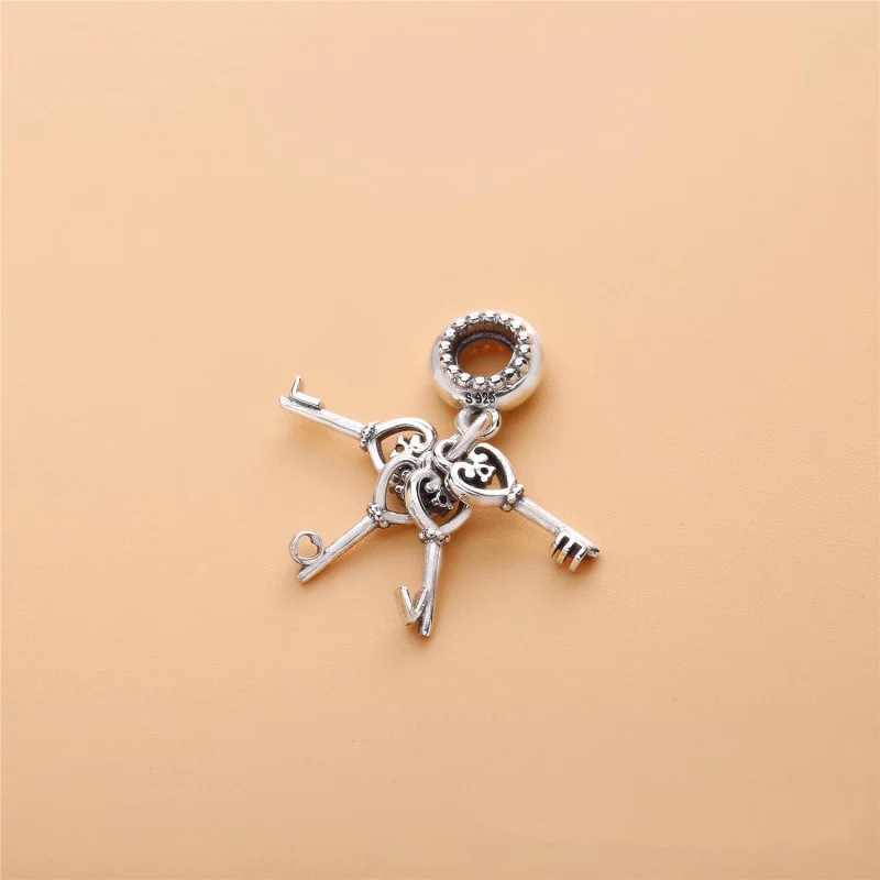 (image pour) Clefs de l'Amour, charm pendant PANDORA France - 797654NPMMX - Afficher 2