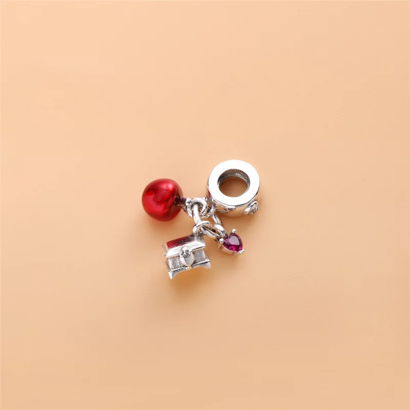 (image pour) Disney, Pomme et Cœur de Blanche-Neige, charm pendentif PANDORA France - 797486C - Afficher 3