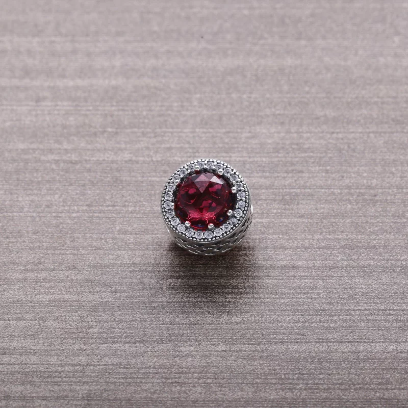 (image pour) PANDORA - Charm Cœurs Lumineux Cerise Ajouré - 791725NCC - Afficher 4