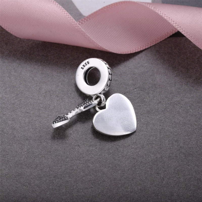 (image pour) PANDORA - Charm Pendentif Coeur et flèche - 792041CZ - Afficher 3