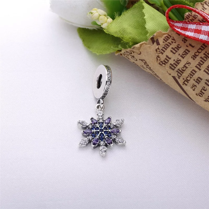 (image pour) PANDORA - Charm Pendentif Flocon de Neige Cristallisé - 791761nblmx - Afficher 4
