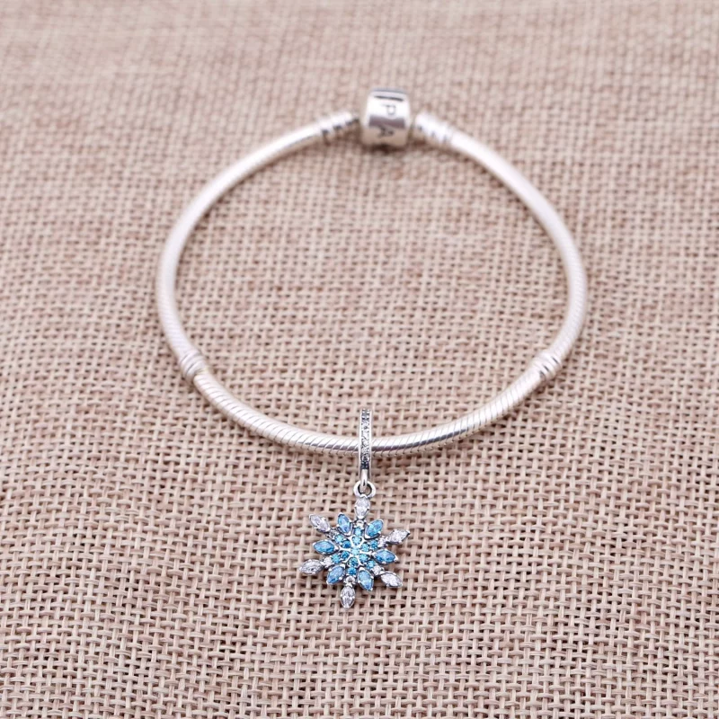 (image pour) PANDORA - Charm Pendentif Flocon de Neige Cristallisé - 791761nblmx - Afficher 8