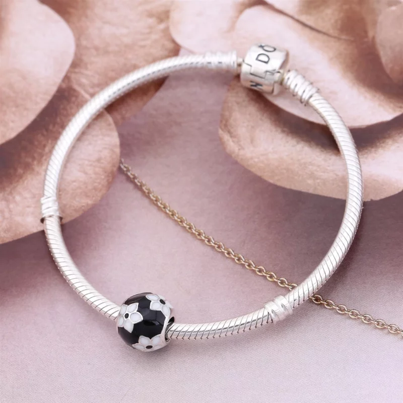 (image pour) PANDORA - Petite fleur mystique, émail noir et blanc - 791398ENMX - Charms - Afficher 2