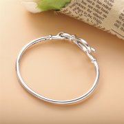Bracelet Pandora Jonc Nœud Infini 598893C00
