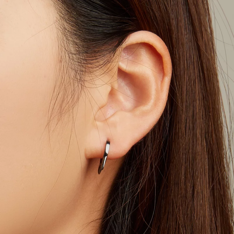 (image pour) Boucles d'oreilles à anneaux avec des oreilles de chat noires de style Pandora - - Afficher 6