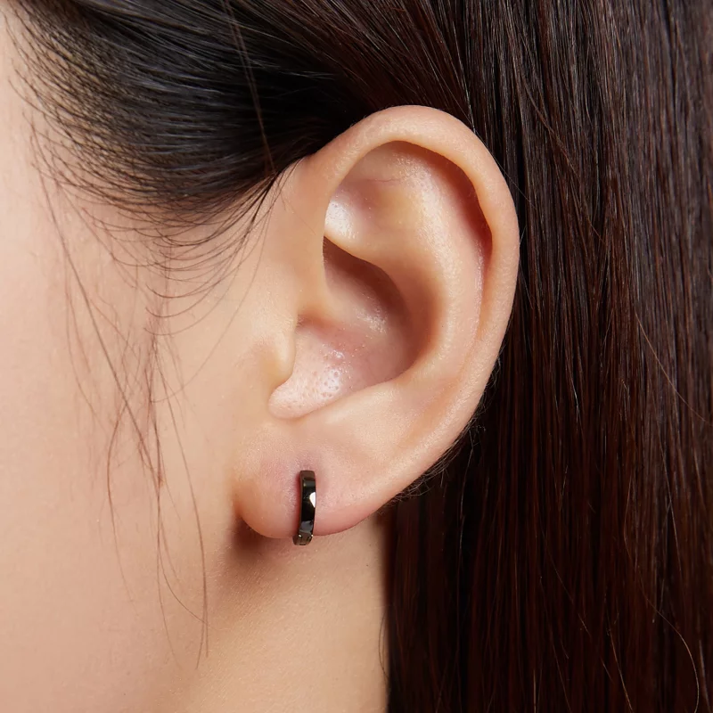 (image pour) Boucles d'oreilles à anneaux style Pandora en noir et or - SCE1230 - Afficher 6