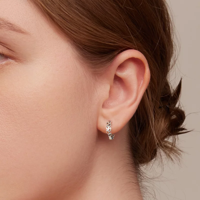 (image pour) Boucles d'oreilles à cercle ajouré de style Pandora avec des feuilles ouvertes - - Afficher 7